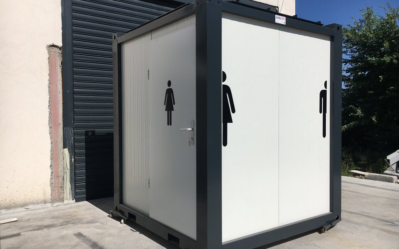 Large Double Cabin WC